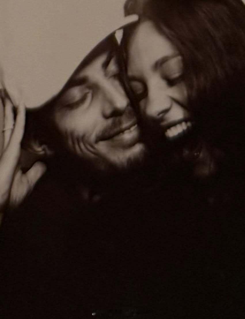 哈弗茨妻子索菲娅-韦伯更新社媒晒照：对我来说，菜单有点太小了  英超联赛 阿森纳