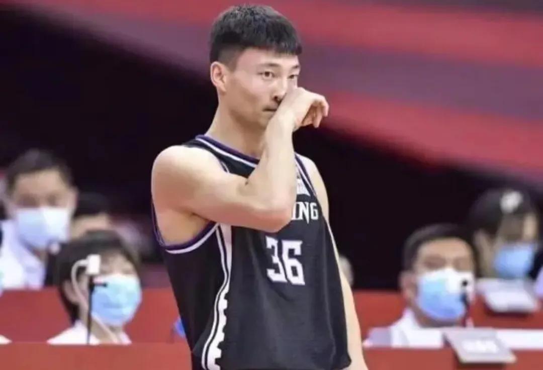 #辽宁男篮vs广东男篮# 面对广东四中四，谁还敢说手帝菜？

鄢手骐以前经常和马