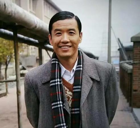 赵本山的一生中，收了将近70个徒弟，其实真正被他逐出师门的，也就两个，其中一个就