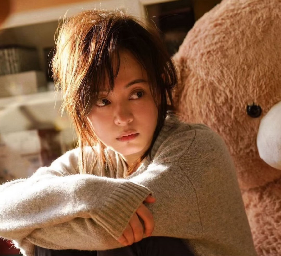 孙俪的剧豆瓣总要自动降一分 追完《危险关系》感受挺复杂的。PUA题材敢拍，细节也