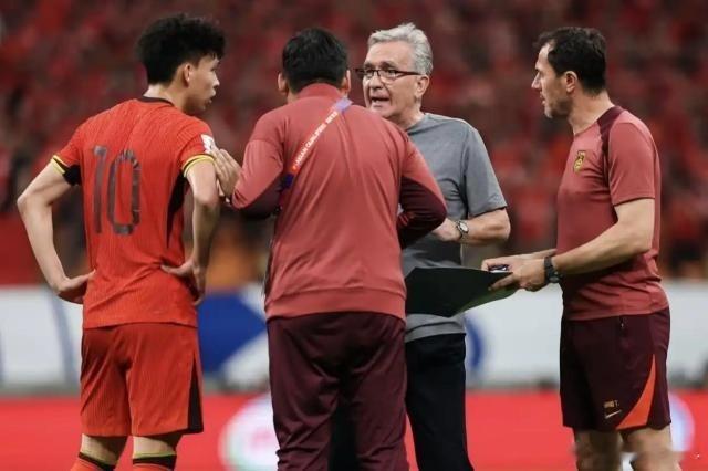 比斯坎阿联酋U23亚运会足球伊万科维奇中国U23🛡️利物浦名宿执掌阿联酋U23