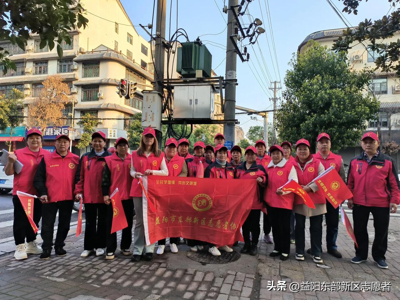 守护校园  护学行动


         3月24日，沧水铺镇逸夫小学门口出现