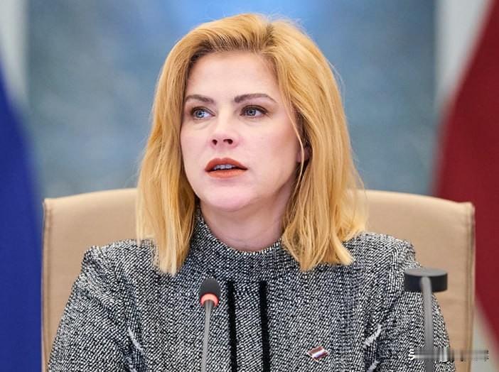 【拉脱维亚再拿GDP的0.25%军援乌克兰】
 
拉脱维亚总理埃维卡·西利尼亚表