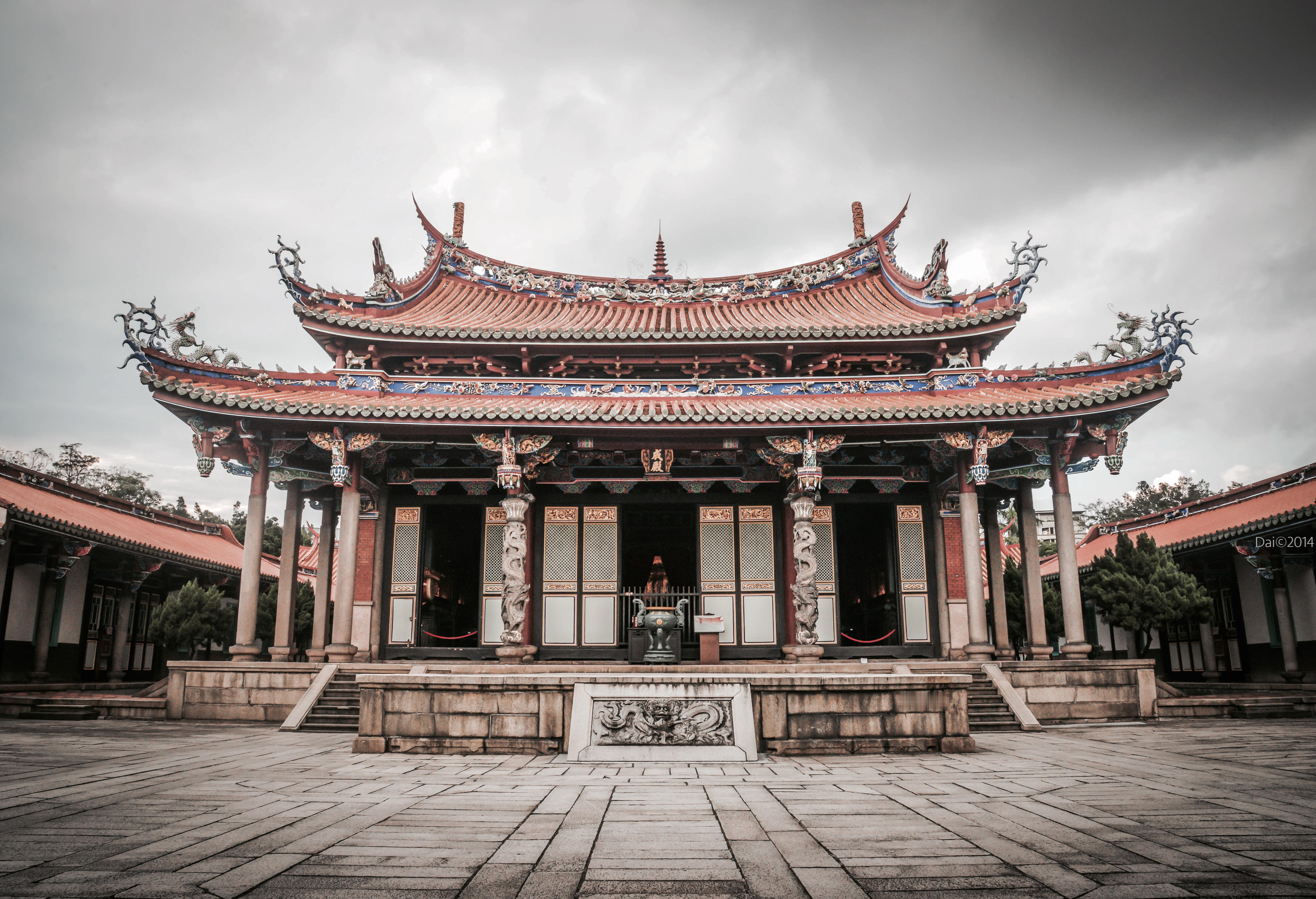 祝大家圣诞节快乐。天不生仲尼，万古长如夜。 ​​​