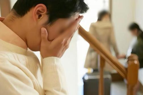 “养不到头了！”上海，一男子6年前与妻子协议离婚，16岁女儿归妻子抚养。此外二人