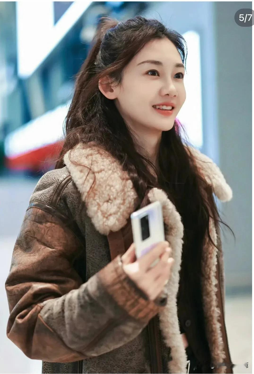 苗苗要开始录制浪姐5了，她跳舞非常好看，感觉能表现得非常好。但感觉她性格比较敏感