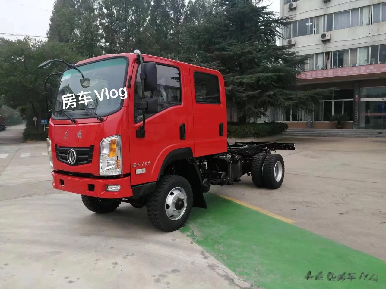 东风双排四驱房车，宿营车专用底盘来喽#特种车四驱房车# #四驱自动挡房车# #看