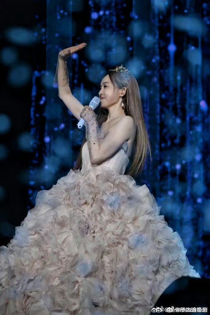 范玮琪这一次乘风破浪真的很想看看范玮琪在节目里会挑战什么风格，希望能多解锁一些新