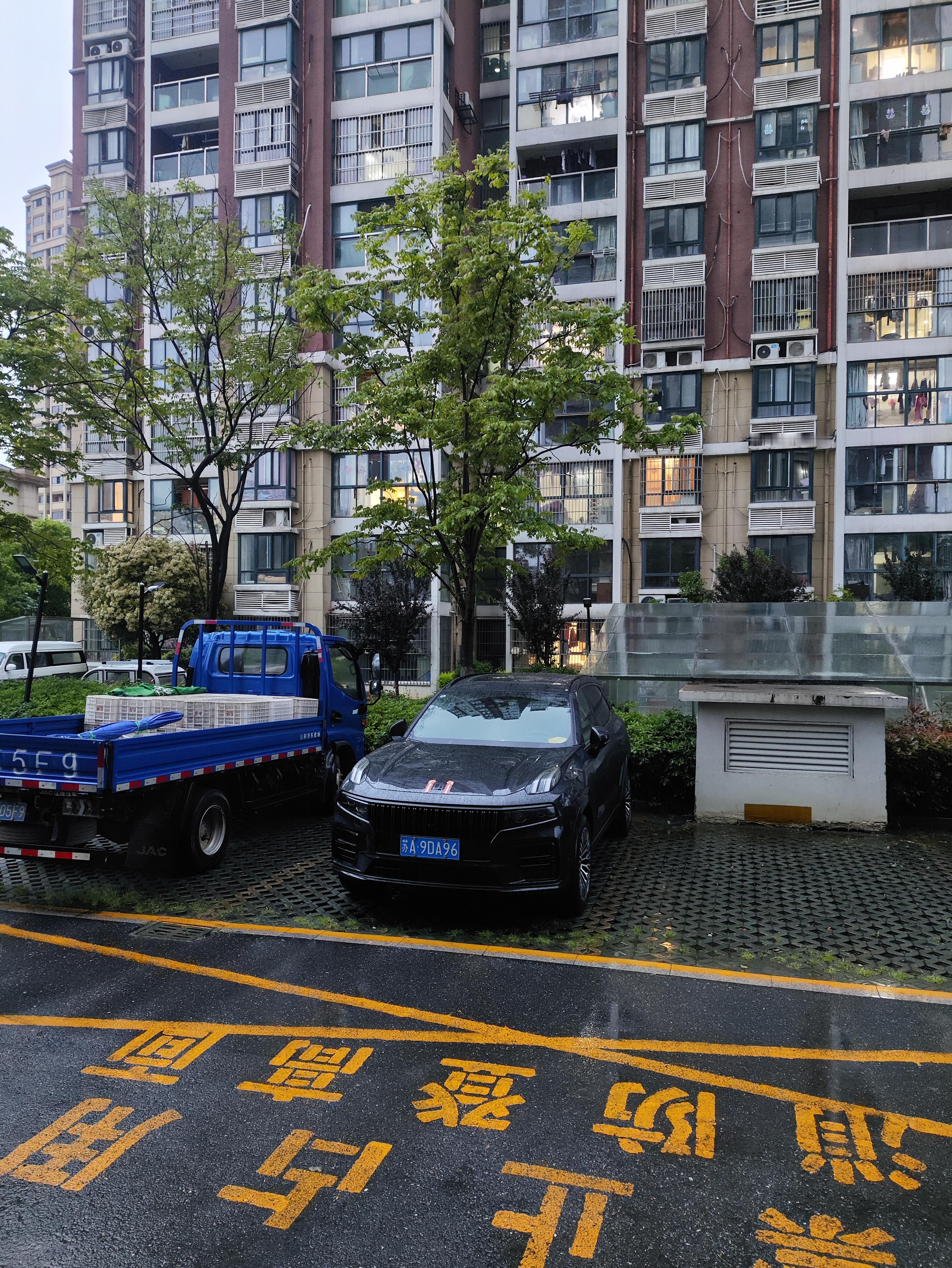 神仙打架的中国新能源汽车时代，大旗舰如下饺子一般，gx、v9x、d19、m9，细