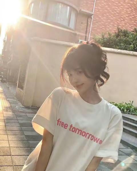 四川遂宁是个好地方，那个女孩也是。，，starunkind 自然系ootd 太阳