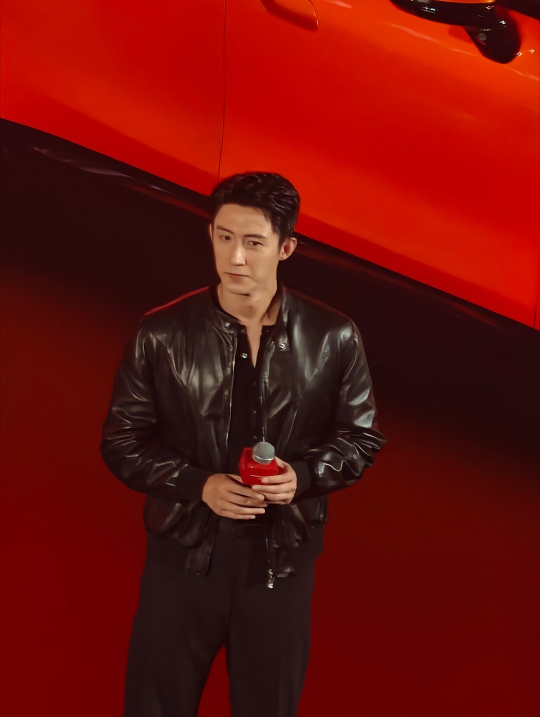 启境这个代言人还行吧，黄景瑜确实超级帅。  启境GT7启境汽车 杭州·杭州奥体中