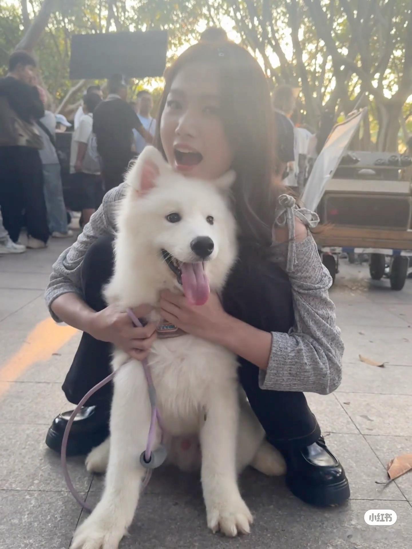卢昱晓   🌷卢昱晓轧戏🌷卢昱晓胡羞"总有一天我会奔赴着去见你 哪怕距离再遥