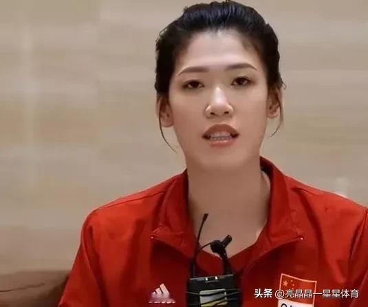 中国女排奥运名单出炉后！李盈莹接受采访说了3句话[玫瑰]

1，“为国争光一直是