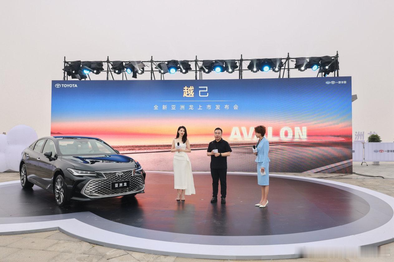 #亚洲龙上车8155座舱芯片#新款亚洲龙上市了，价格区间17.88万-25.68