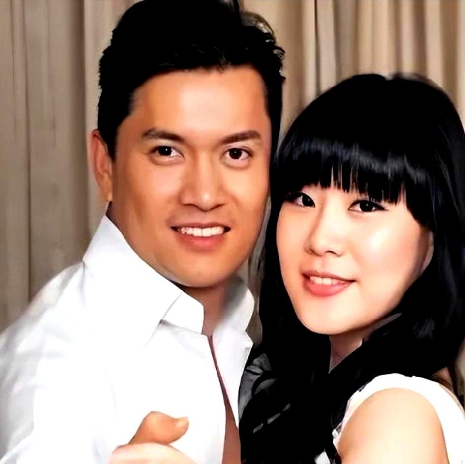 你说离了两次婚的男人还能找到真爱吗？
吕良伟当年在深圳饭局上认识杨小娟的时候，那