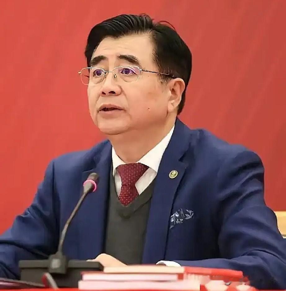 终于！宋凯代表足协发声了

就擅自带队出国比赛进行澄清：

​宋凯为董路发声正名