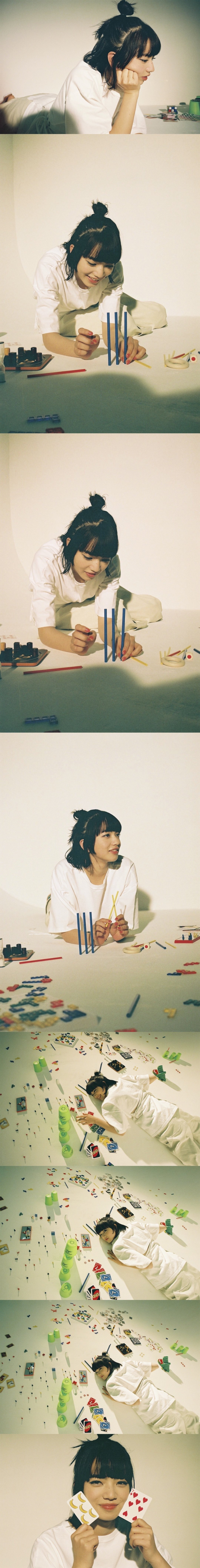 日娱新闻小松菜奈 小松菜奈 杂志相关。 