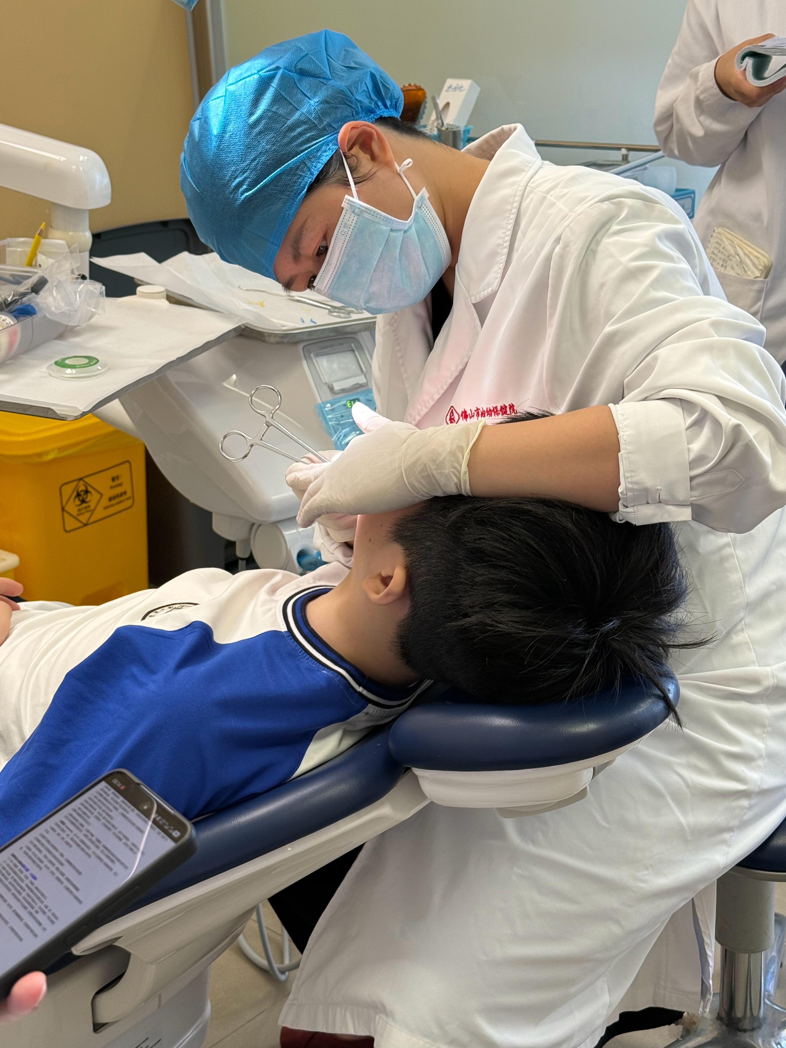 七点就起来了，出来接上多崽来医院排第一个号。复诊完再给送回学校，这个月稍微提前了