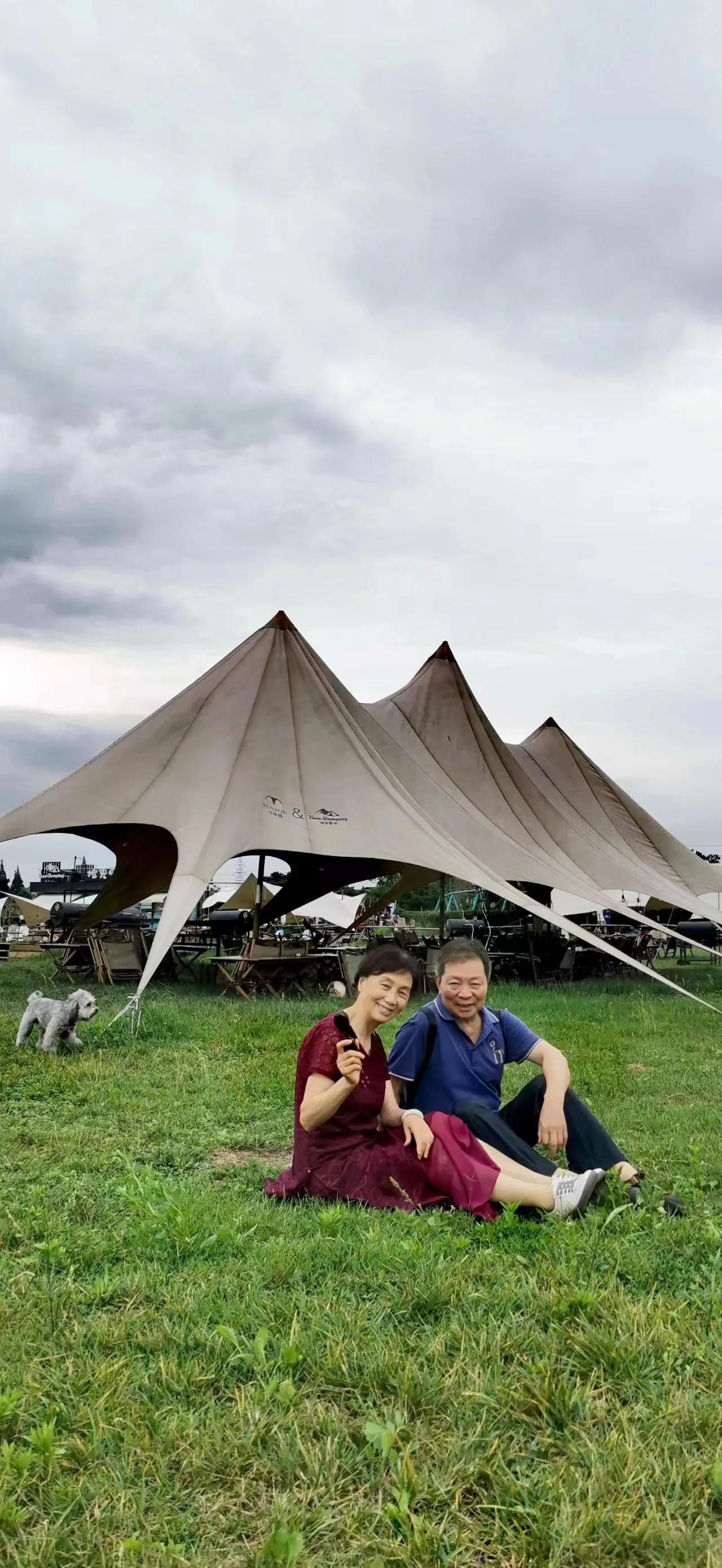 #分享一张你生活中的照片#成都青杠树新农村去过吗？这张照片就是我俩口子在2024