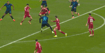 欧冠-维尔茨84分钟造点 索博斯洛伊88分钟点射绝杀 利物浦1-0送国米两连败