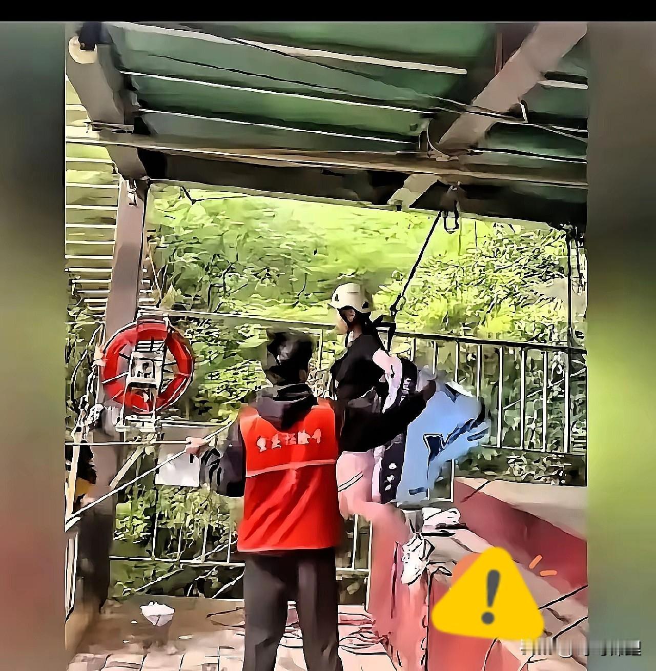 想不到吧，210万妥协和解了！

一条鲜活的人命就这么没了。

女游客就因为贪图