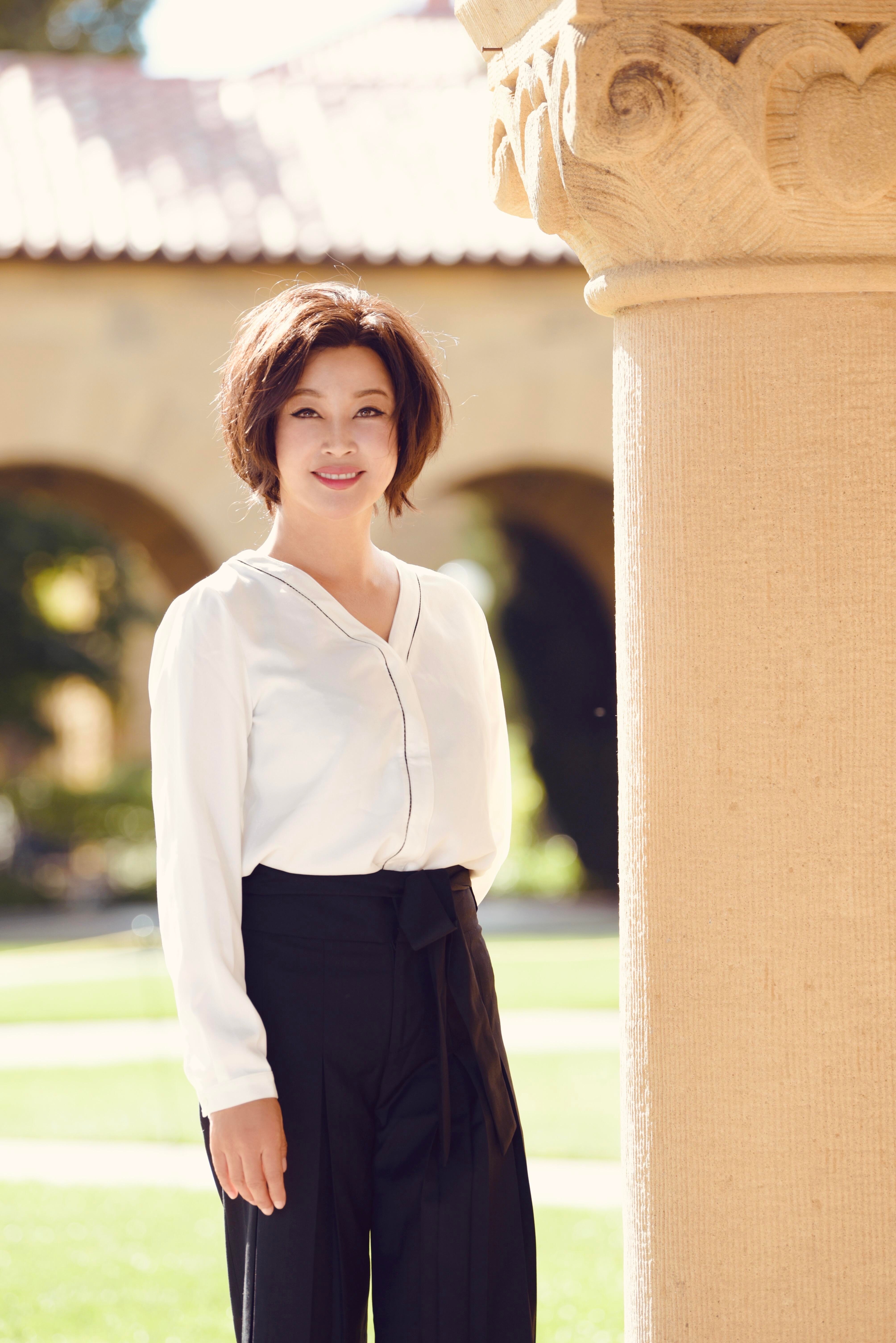 跟着刘晓庆抄作业准备过年 不知不觉已经一月中旬了，新春的脚步越来越近，谁还没跟着