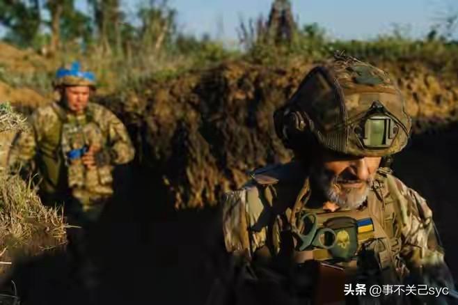 德国之声今天(7月7日)报道：“乌克兰修改了法律，允许在监狱服刑的犯人上前线参与