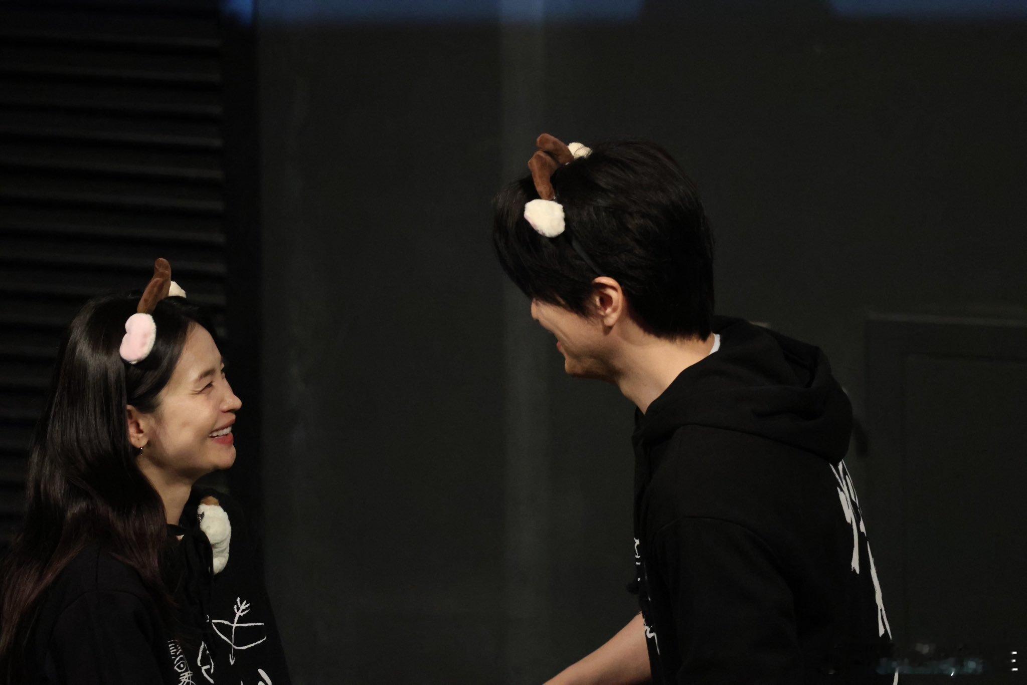 李浚赫：一个跟任何一位女演员都有强烈的cp感但是却不爱拍melo的男人