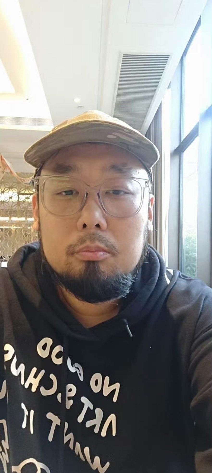 @阿奎昊儿 真棒👍🏻，给你点赞，一定注意安全！

为资深编辑刘昊老师点赞！其