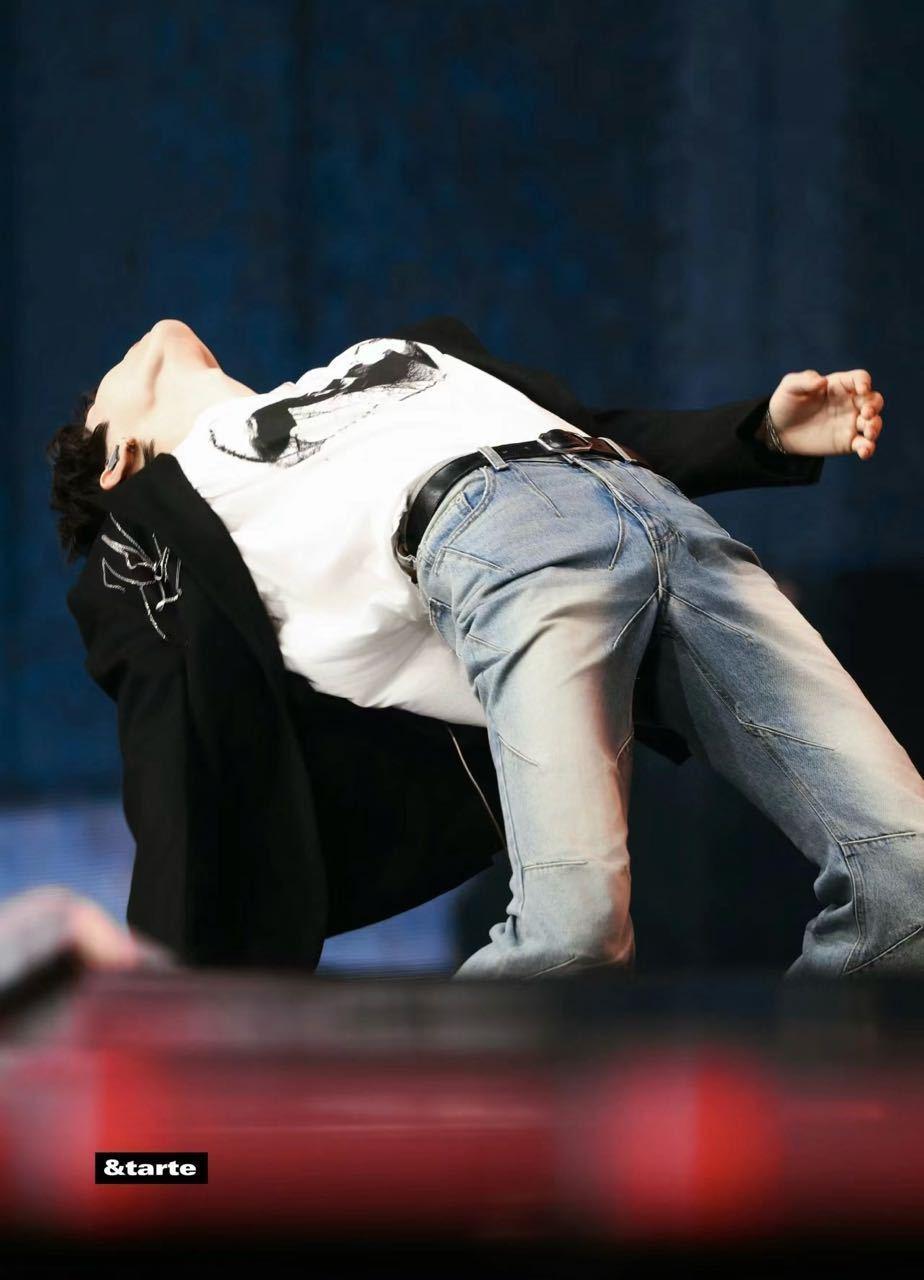 【🪑】私底下涩涩的，会装可怜喊你怒那的一款 