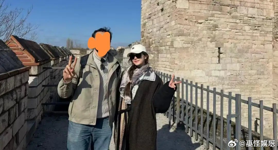 偶遇陈思诚与女友阮巨土耳其游玩陈思诚带女友阮巨土耳其游玩 原生路人镜头完整记录下