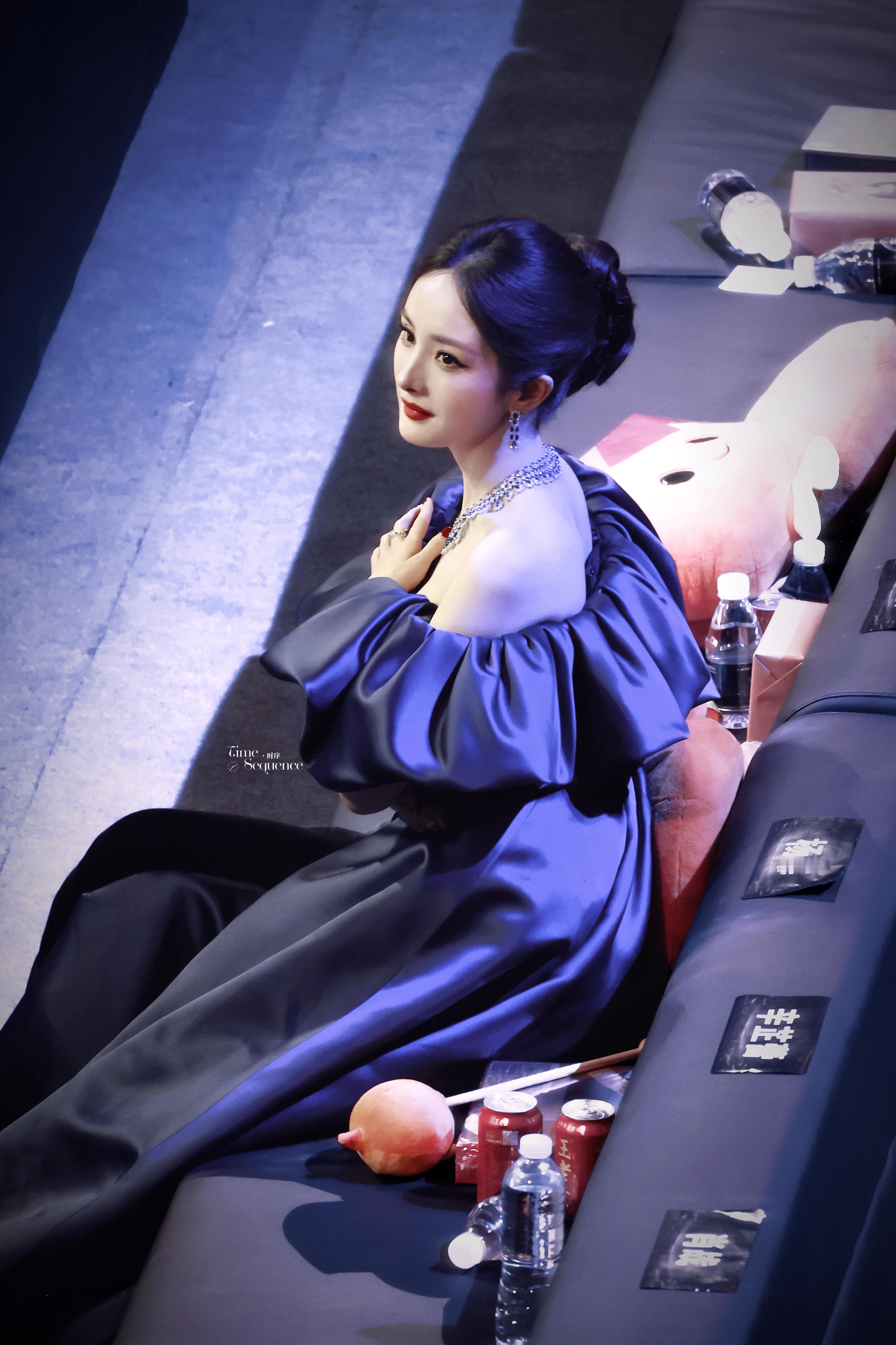 你的出现为我带来了永恒的春杨幂微博QUEEN