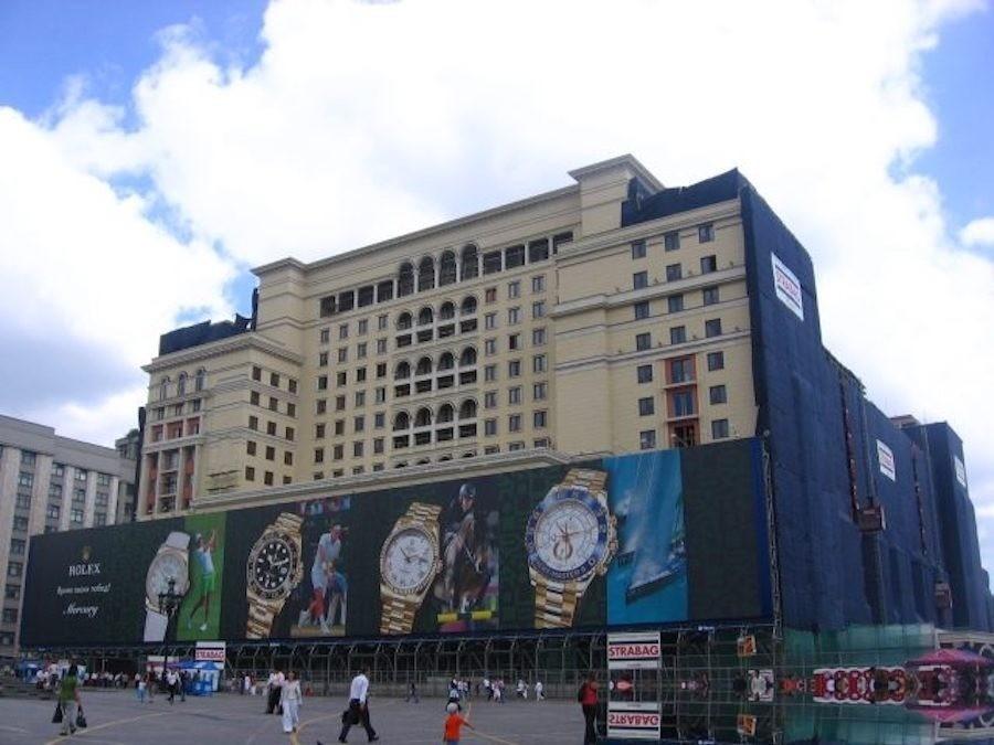 莫斯科高端商场一年关店2300家：俄罗斯人不愿为中国品牌支付溢价
 
翻到202