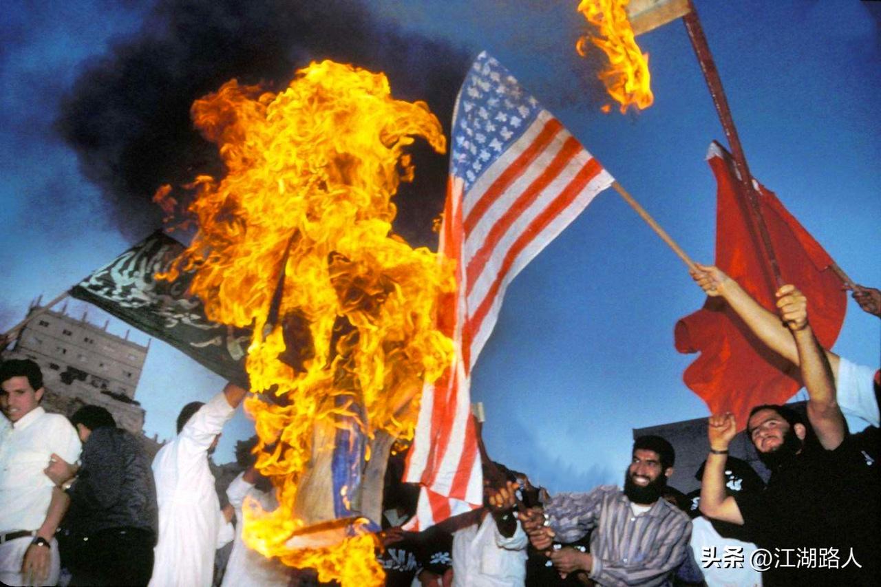 敢开“第一枪”！两军对垒勇者胜，谁纠结“第一枪”，谁就可能失去战机，谁就被动挨打