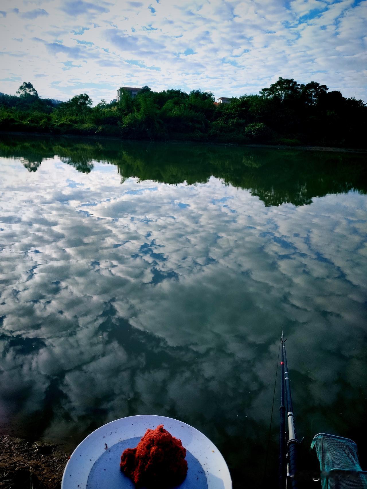 我的摄影日记骑行清远英记寮，白天邂逅头顶的“棉花糖”，傍晚偶遇漫天晚霞