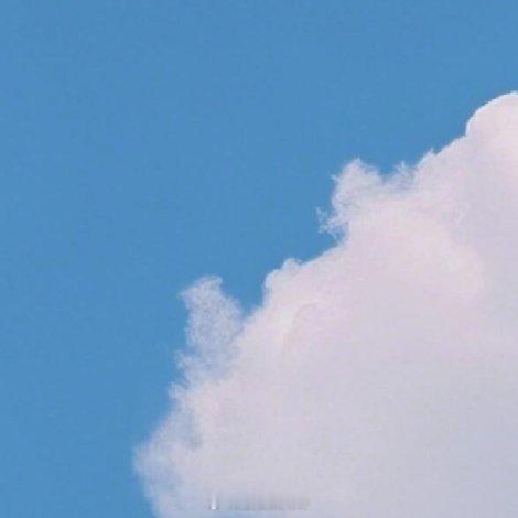 你若乐观，生活皆是美好；你若微笑，每天都是晴天。不是因为幸运而感到快乐，而是因为
