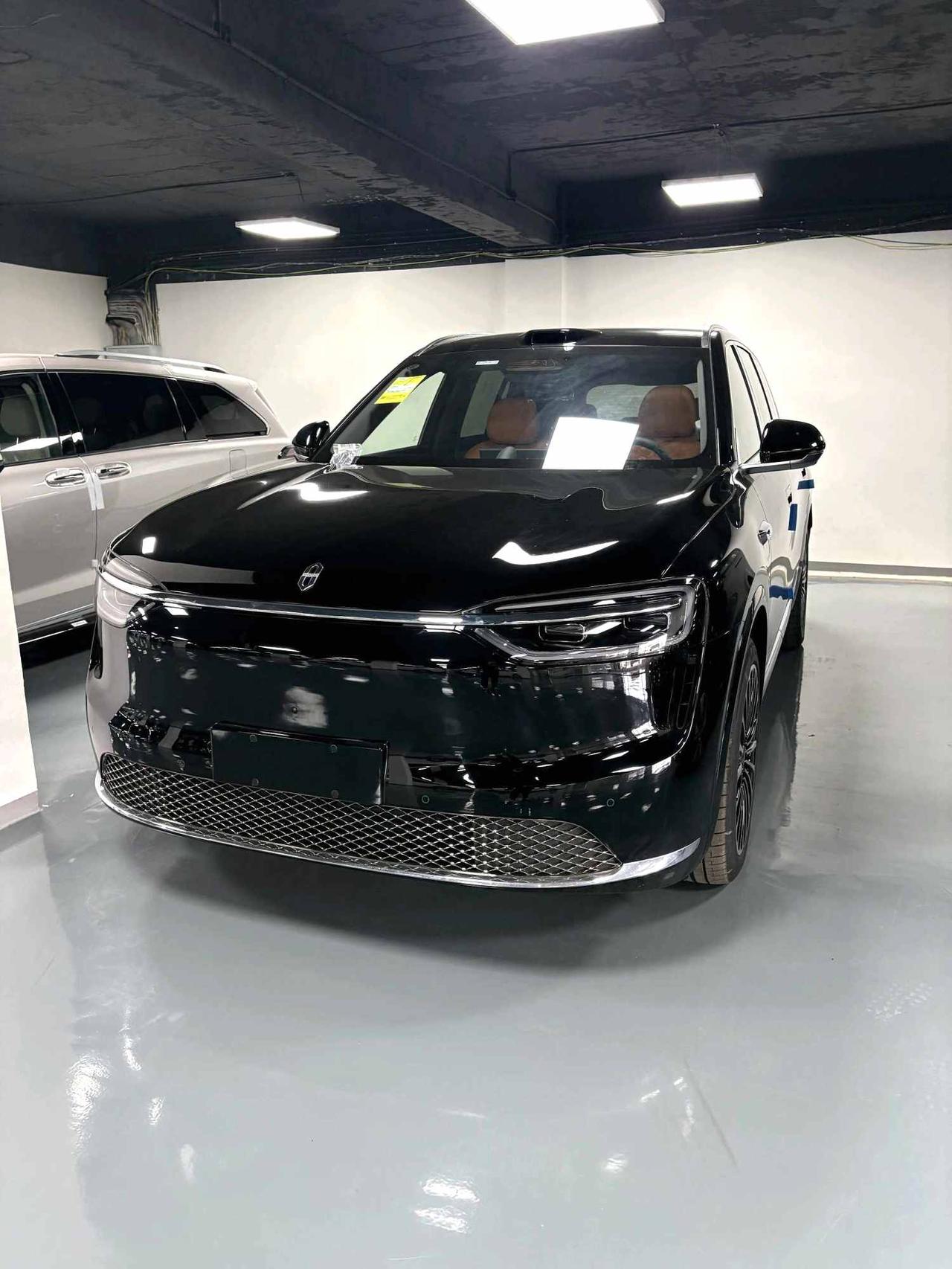 运损新车
​AITO 2026款 问界M7 Max长续航版5座 天窗行李架运损 