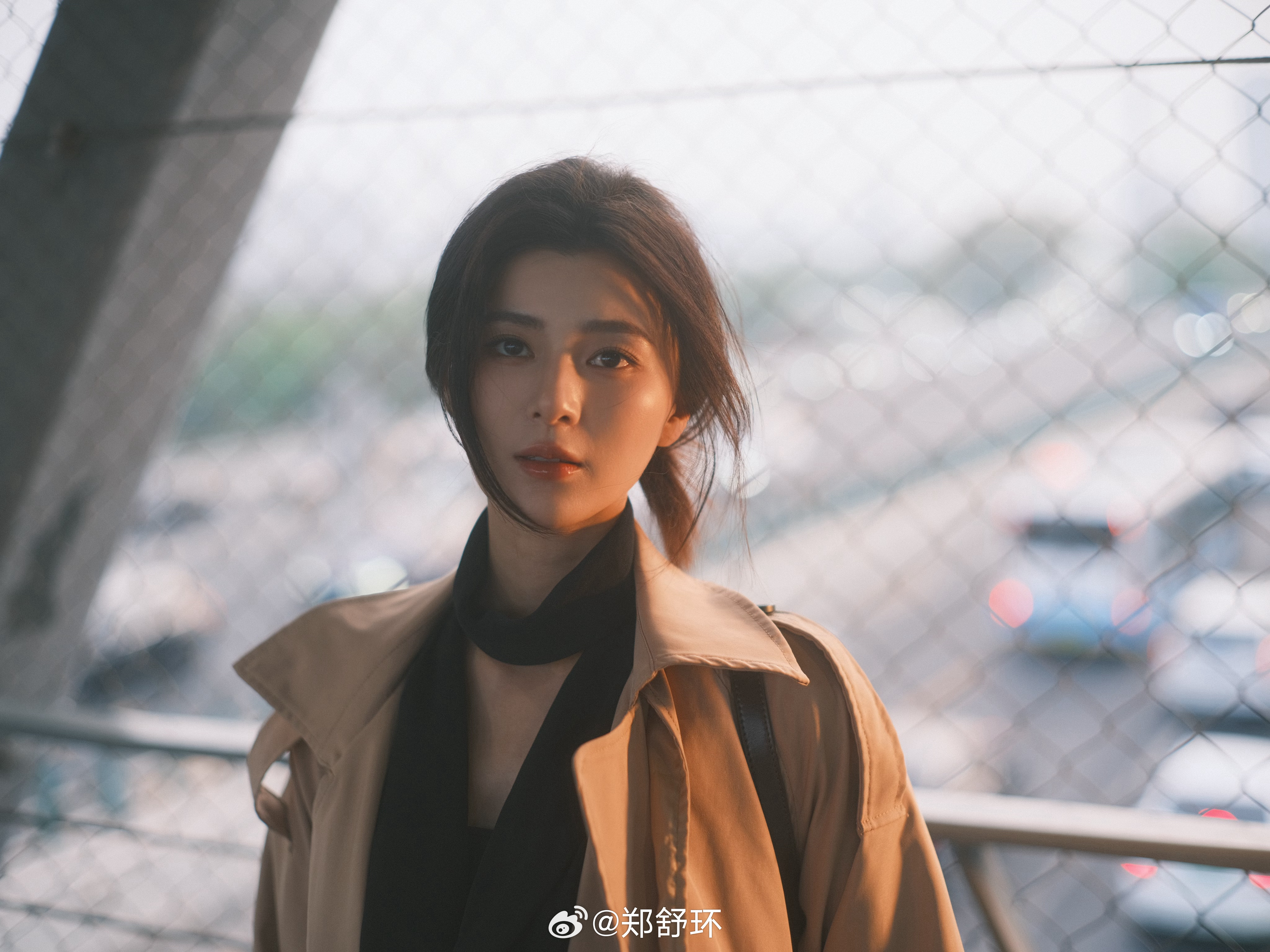 郑在干嘛 耳机里的歌，和逆光的风，都刚好。🎬春天收集清单把春天拍给你看