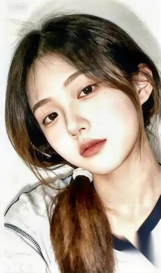 我妹把熬了三年的教师编辞了——

之前她每天像被缠了层湿棉花：课上有学生低头玩笔