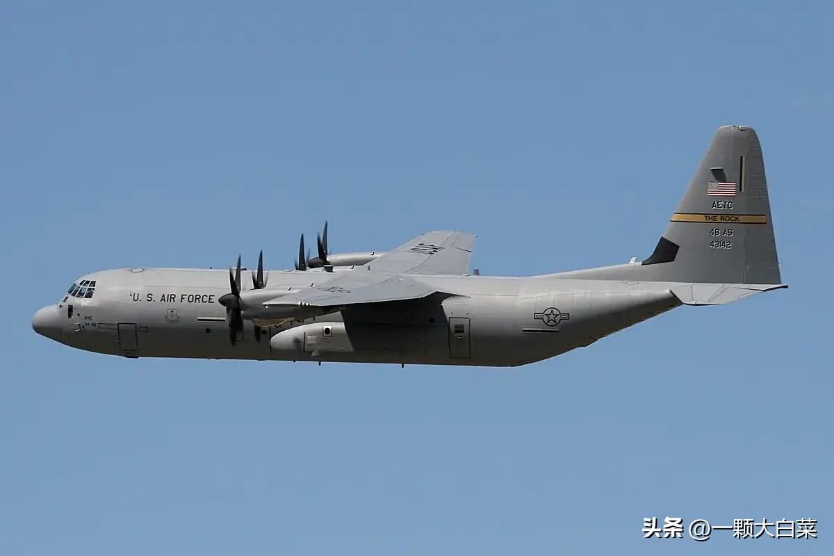 北约多国拒绝美军飞机降落，白宫威胁退出条约，此举给中方提了个醒！

据意大利《晚