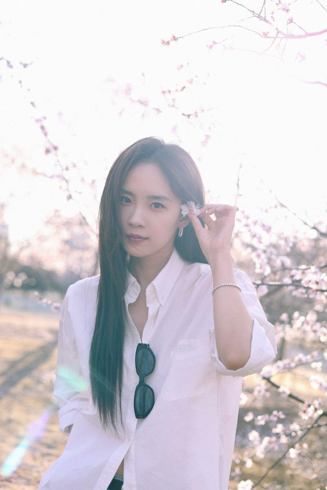 老婆姐你美美的 我爱你 这套太好看了[泪]​​​