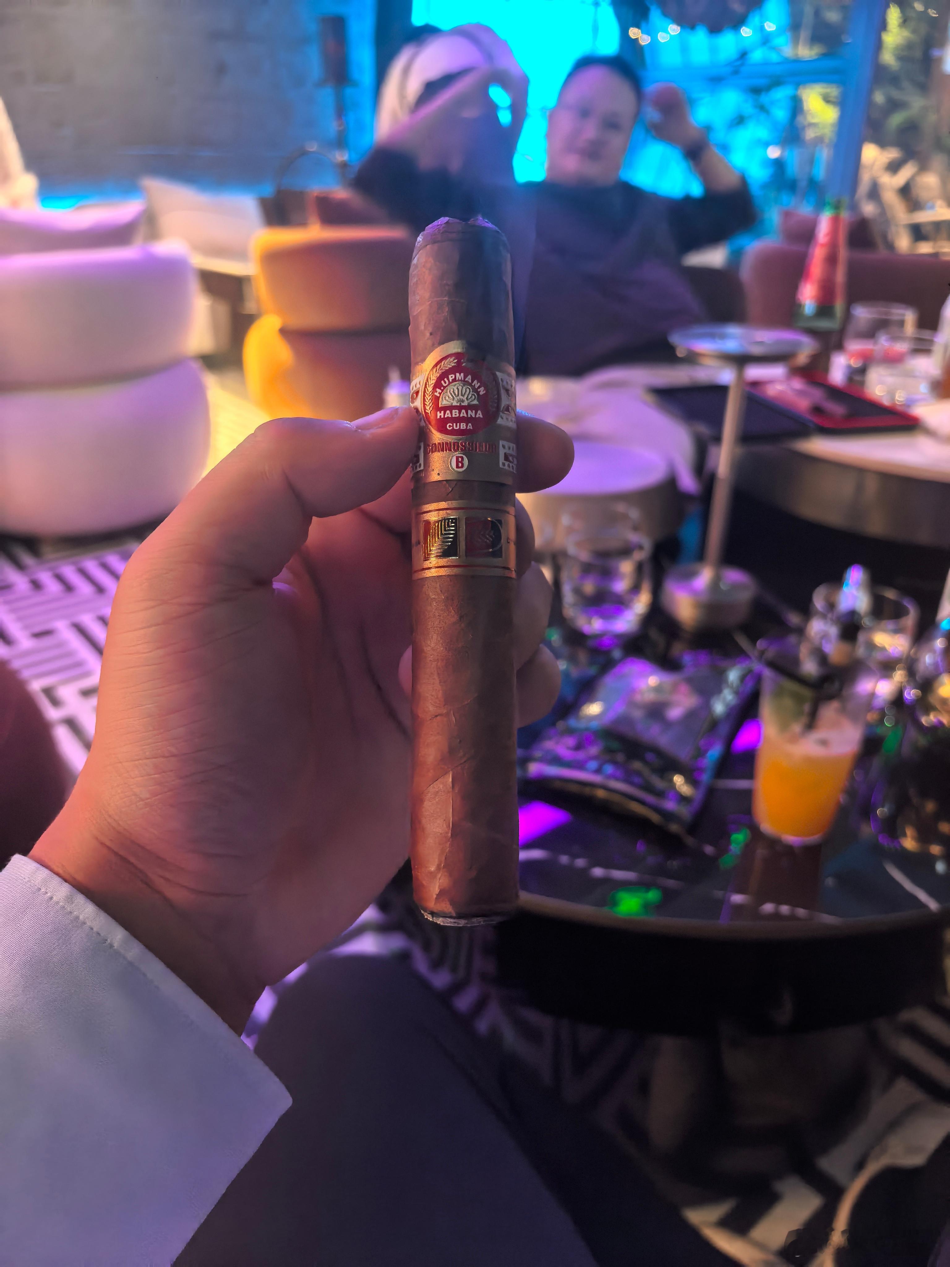 鉴赏家B，想贾儿了