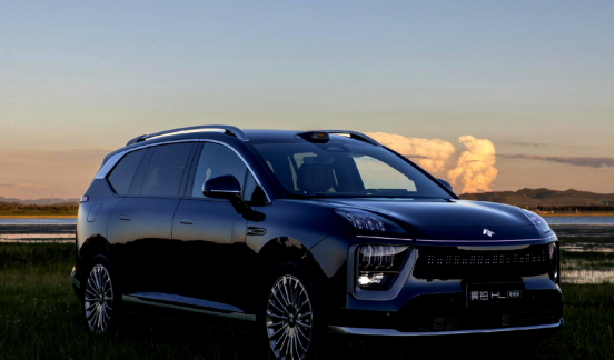 家庭选车纠结昊铂HL vs 理想L8？实测对比总结！昊铂HL在空间、补能、油耗、