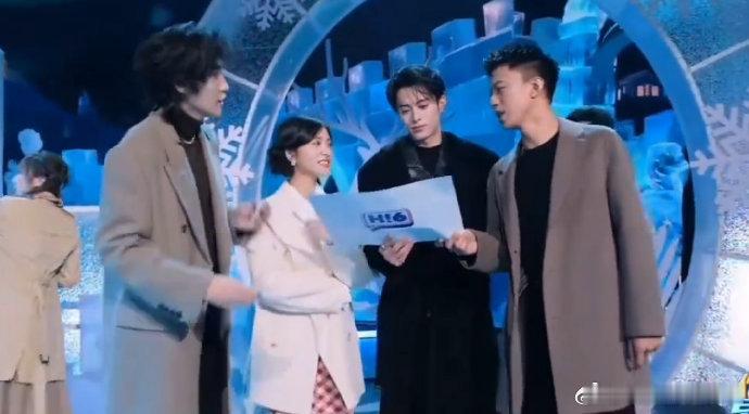 王鹤棣沈月还是熟悉的寺菜味 谁的 DNA 动了！两人排练走位一挑眉就懂对方，对视