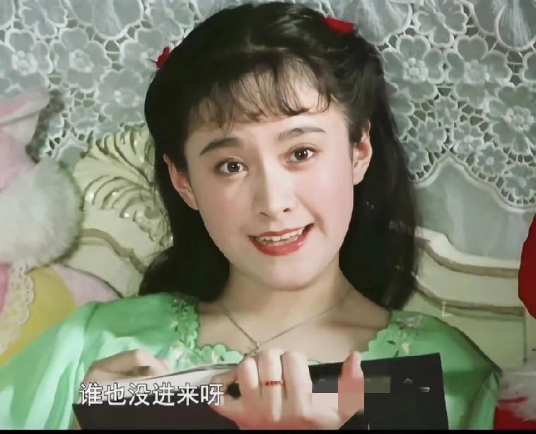 我妈妈60后那辈的，特别喜欢剧雪版马皇后，她说，剧雪像菩萨。
胡军版的朱元璋和马