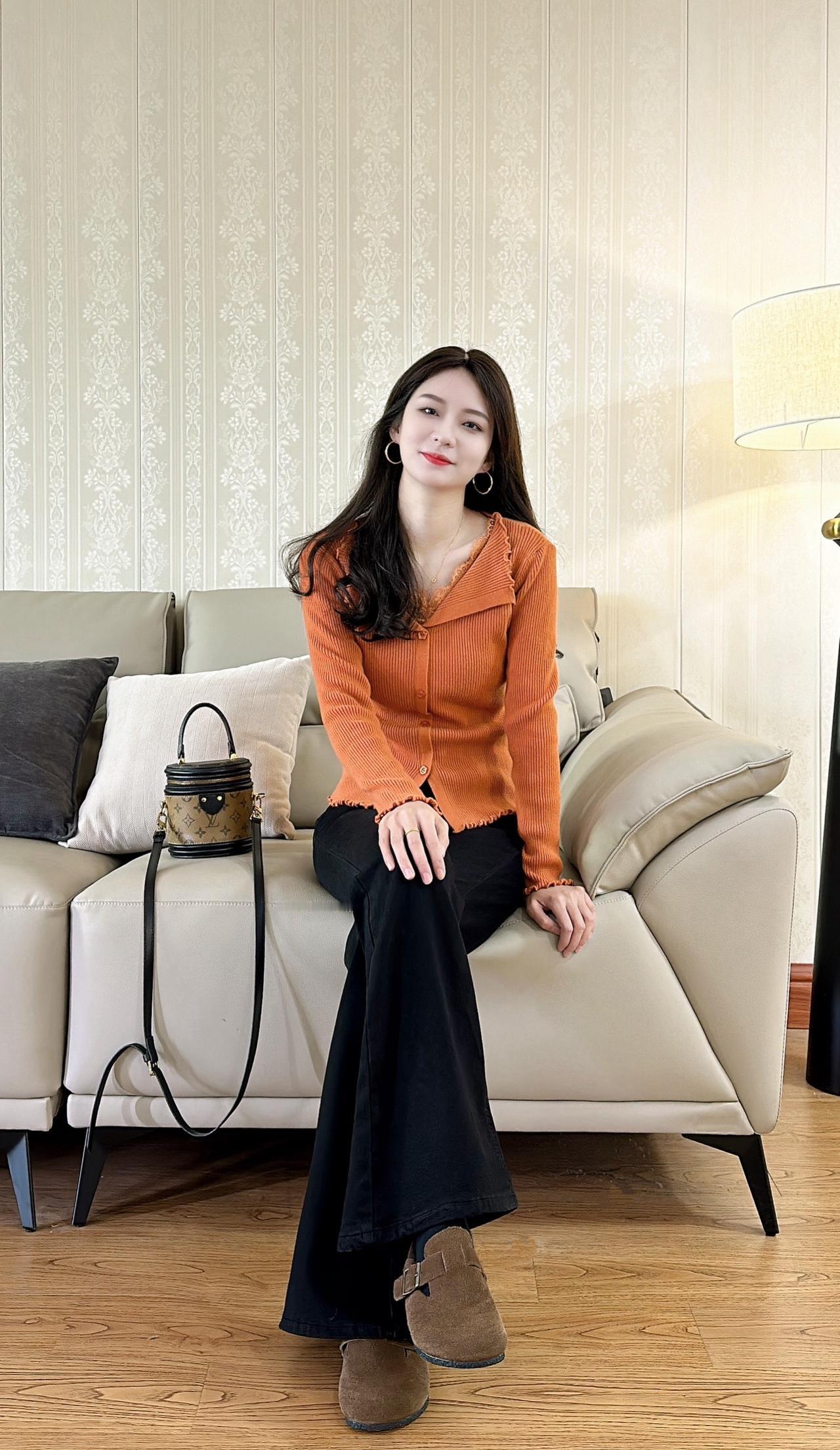 除了变好和赚钱 就是享受独处 与自己无关的事不问不听 不想知道冬季穿搭 韩系女装