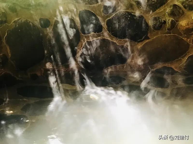 上半年就这么悄无声息地过去了，我心里那真是感慨多多啊。工作上，我接了个大项目，本