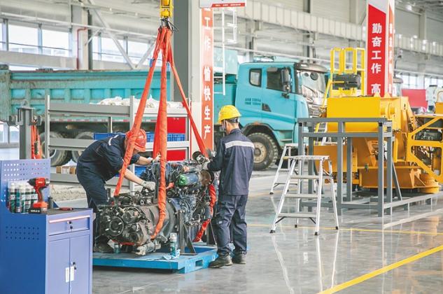 前几天英国媒体有个分析，认为海南封关，并不是想搞香港那种购物天堂，那种小打小闹对