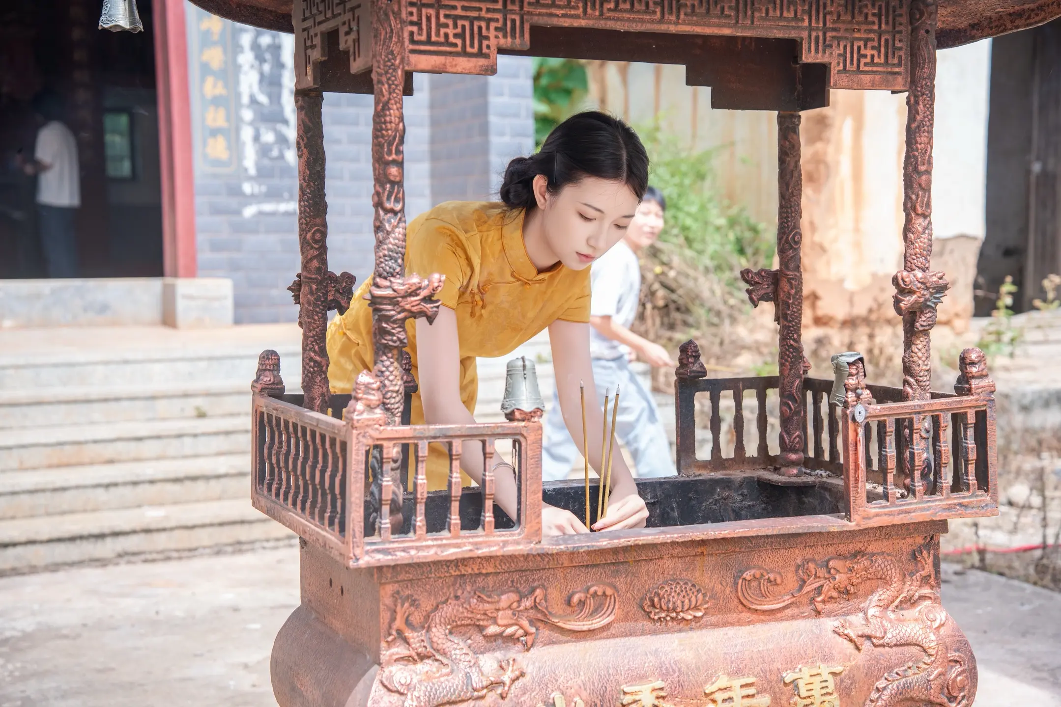今天是金榜题名时！洞房花烛夜，金榜题名时，久旱逢甘露，他乡遇故知！
