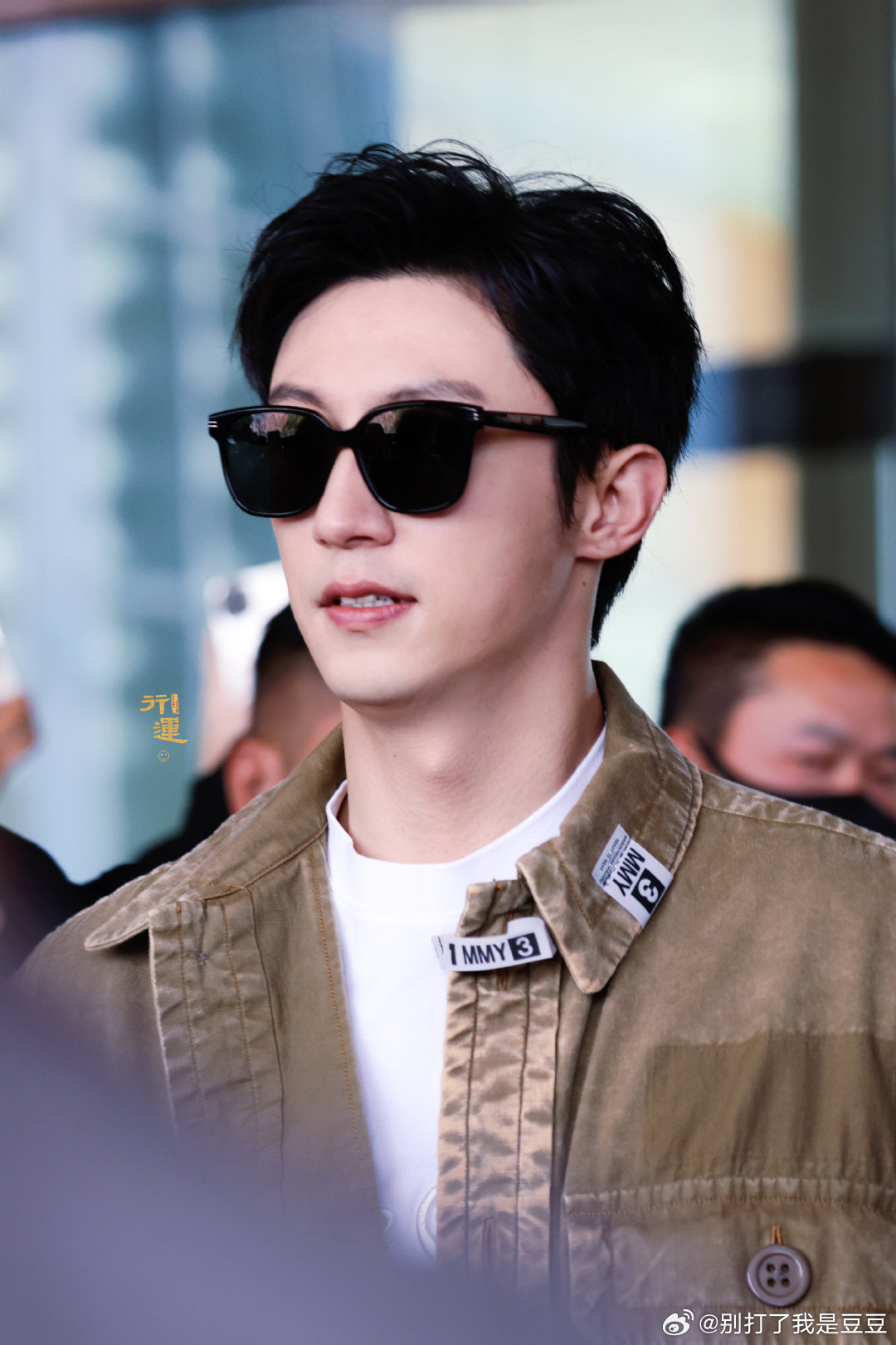 黄景瑜新综艺上班路透 🐳黄景瑜综艺上班路透 黄景瑜新综艺《风驰赛车手》上班路透